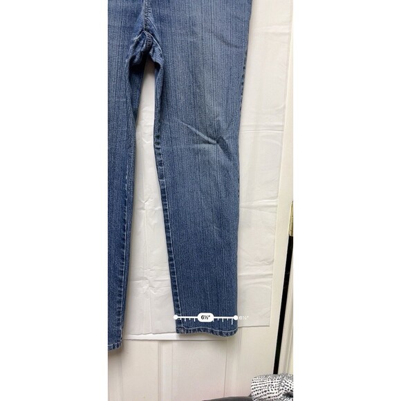 BDE Gloria Vanderbilt Jeans Women’s Size 10 Blue Distressed High-Rise Straight - Picture 5 of 7
